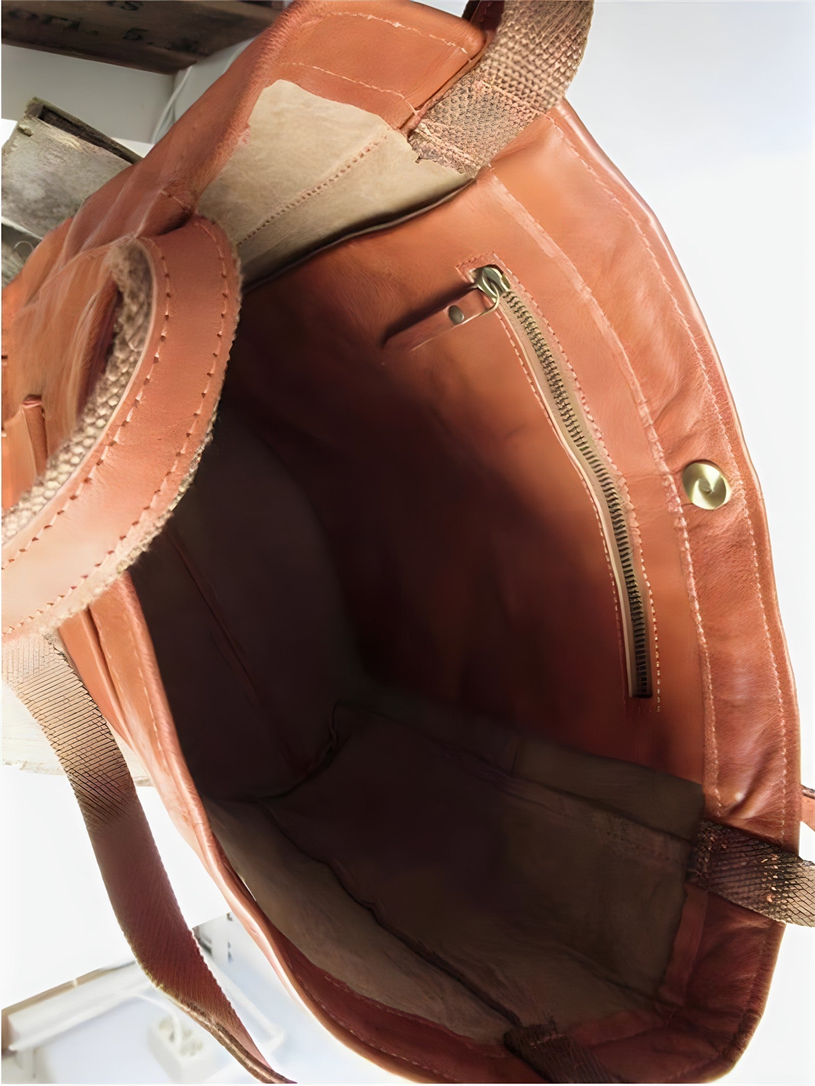 Elara™ | Retro Chic Handbag