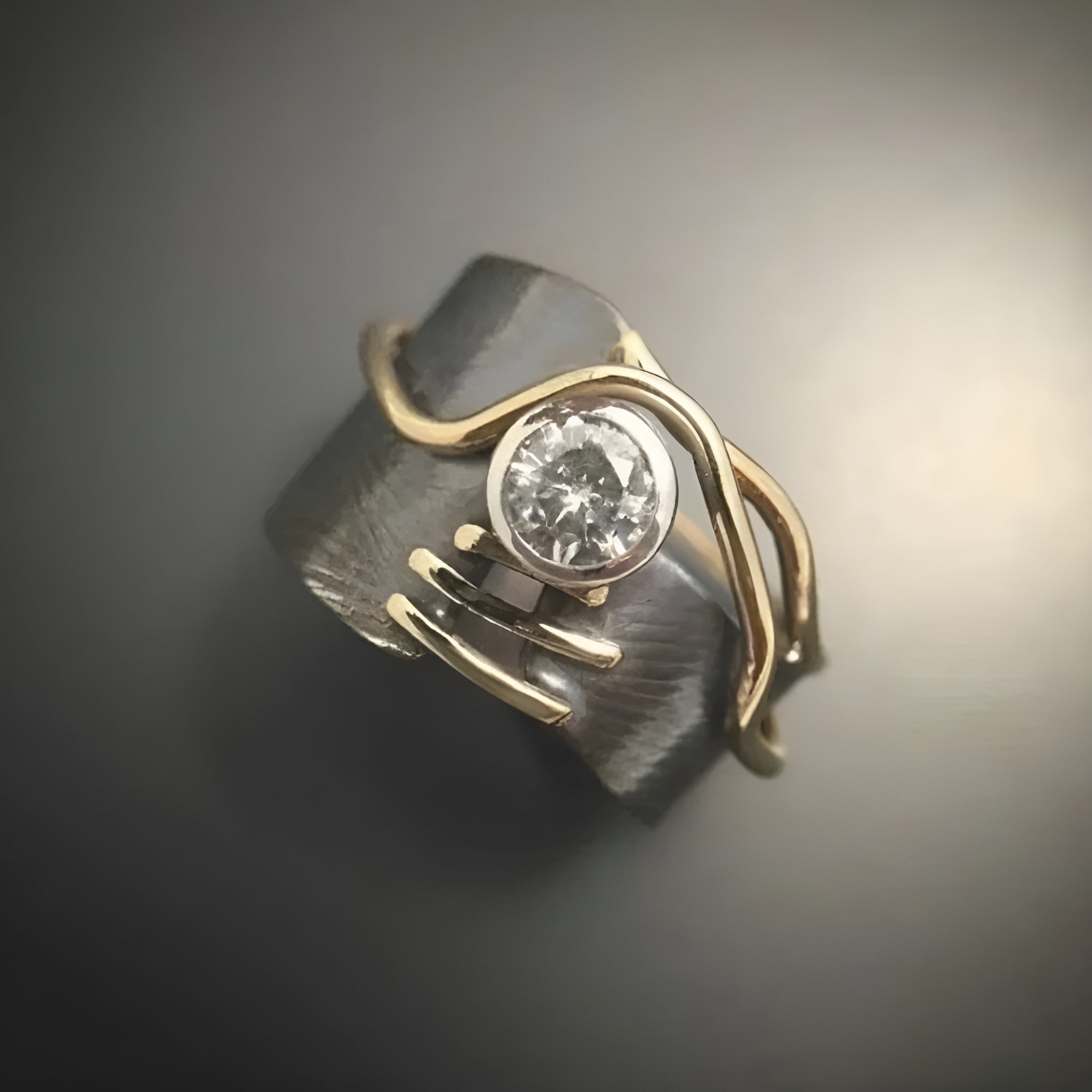 Elara™ | Vintage Glow Ring