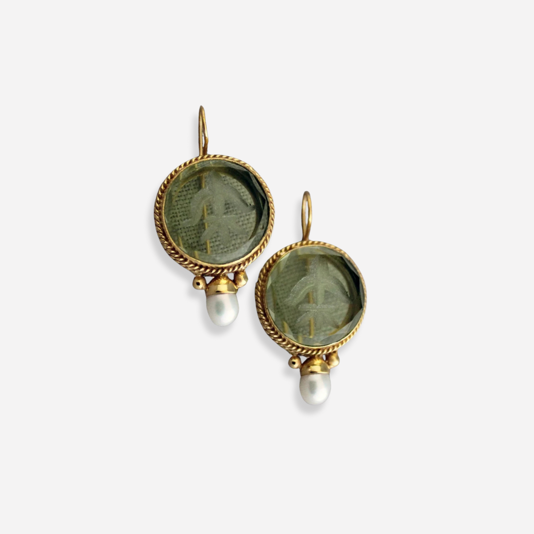 Elara™ | Elegant Pearl Earrings