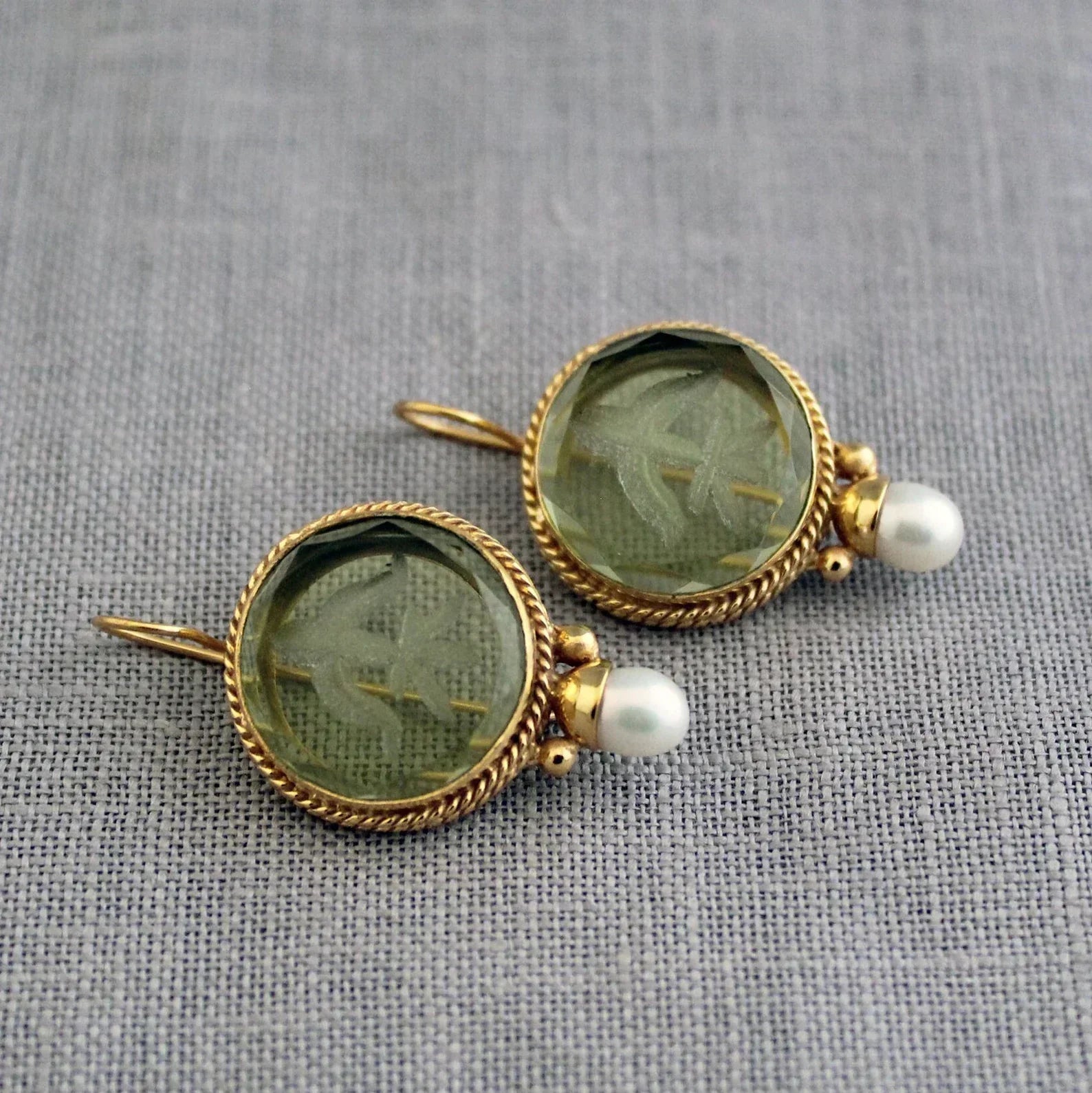 Elara™ | Elegant Pearl Earrings
