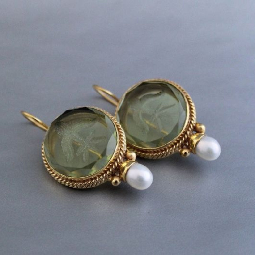 Elara™ | Elegant Pearl Earrings