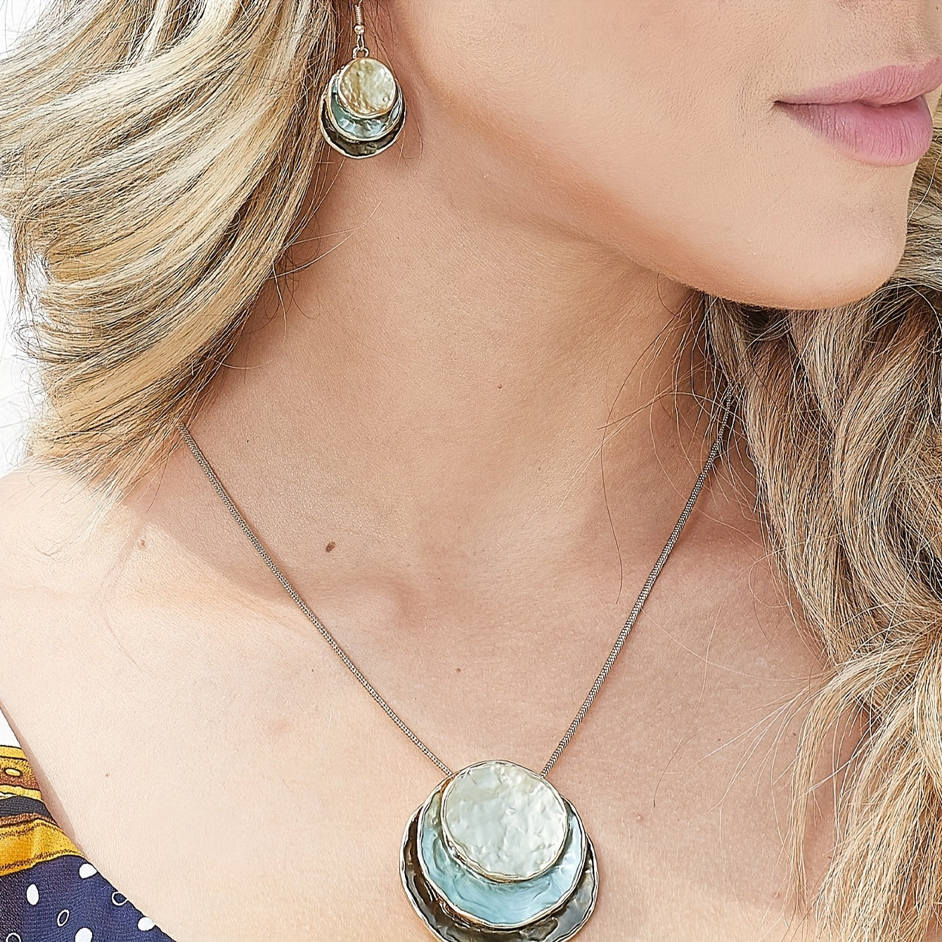 Elara™ | Golden Layered Set