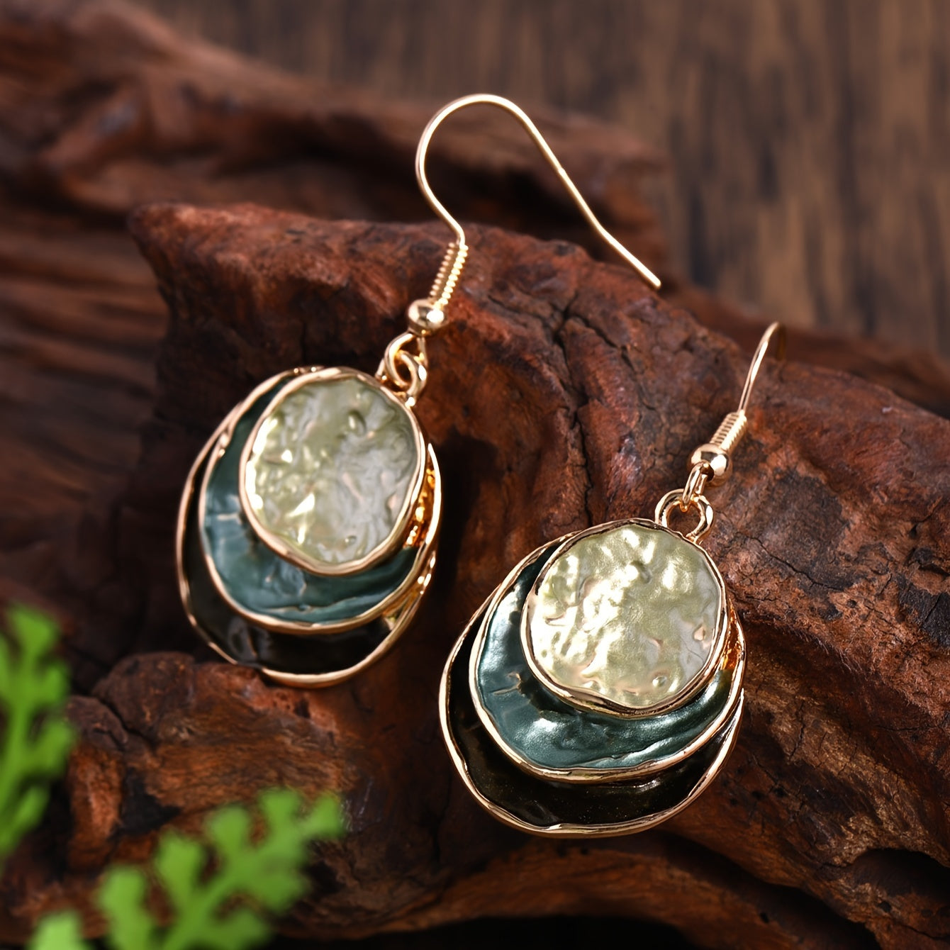 Elara™ | Golden Layered Set