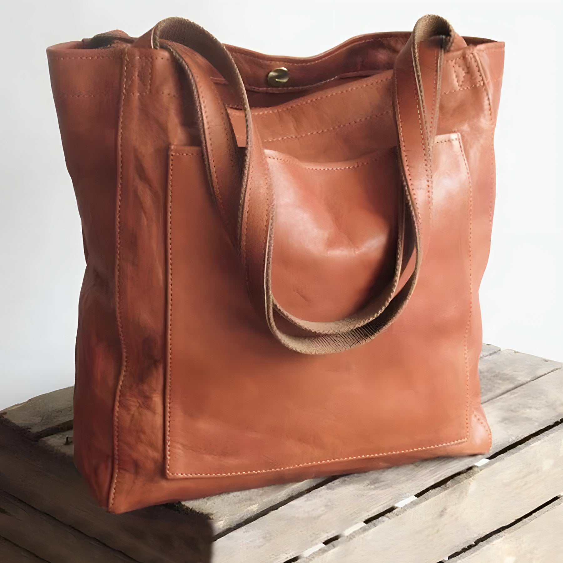 Elara™ | Retro Chic Handbag